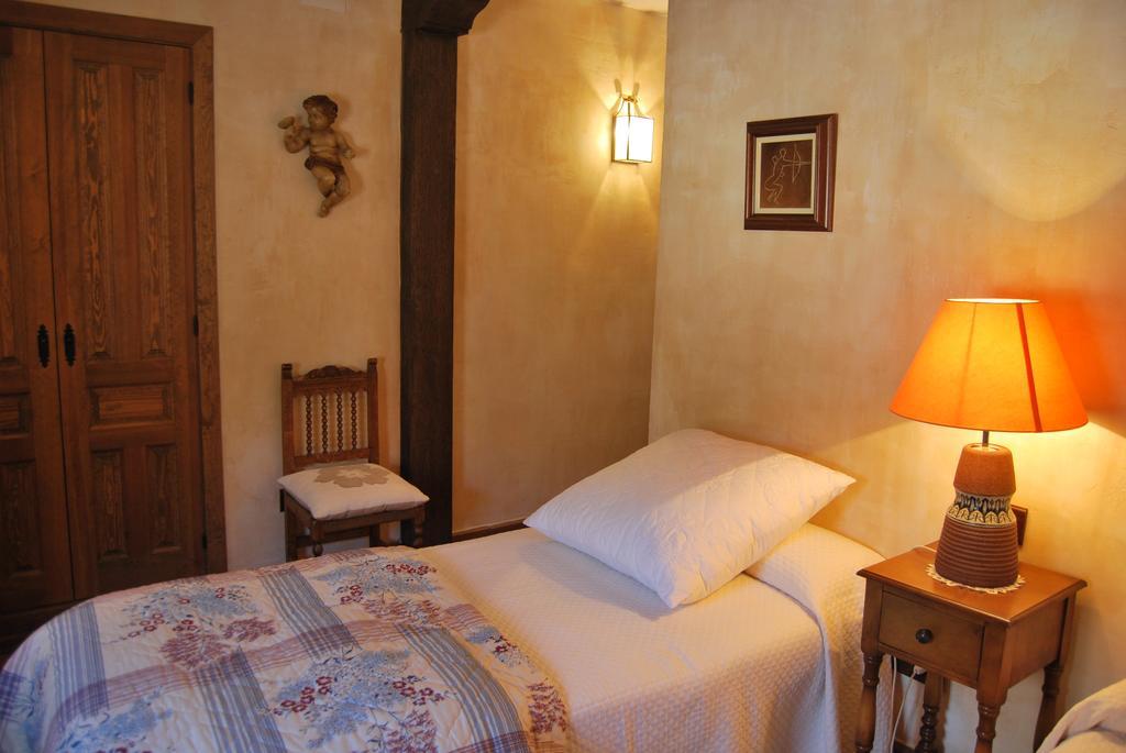 La Casa De San Gil Guest House อาเตียนซา ห้อง รูปภาพ