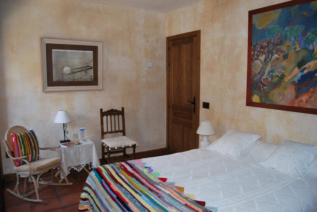 La Casa De San Gil Guest House อาเตียนซา ห้อง รูปภาพ
